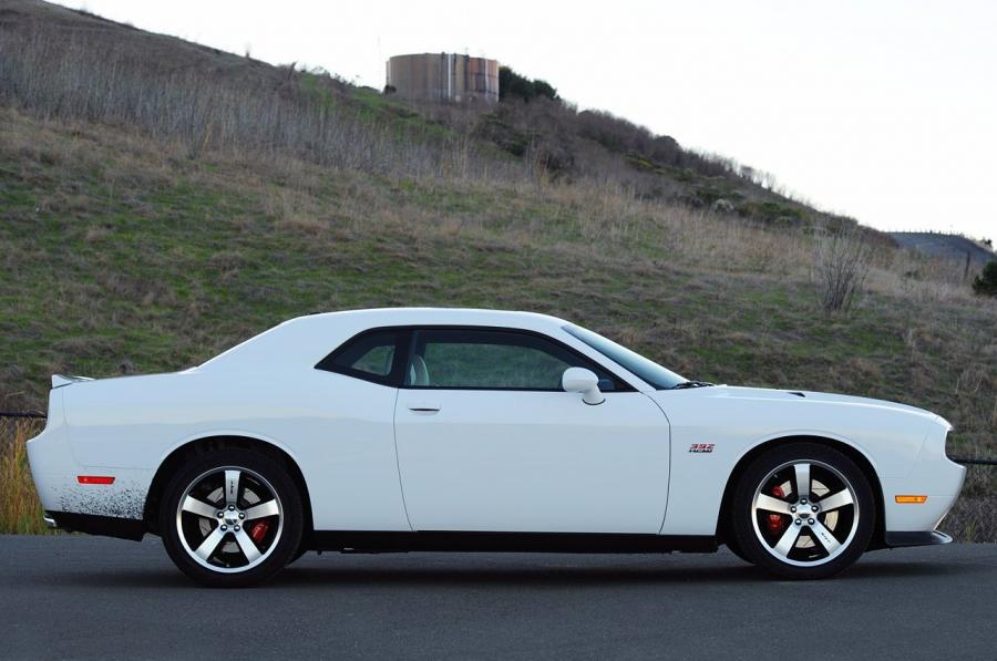  Dodge Challenger SRT8 392 2011 года  (фото 8 из 115)